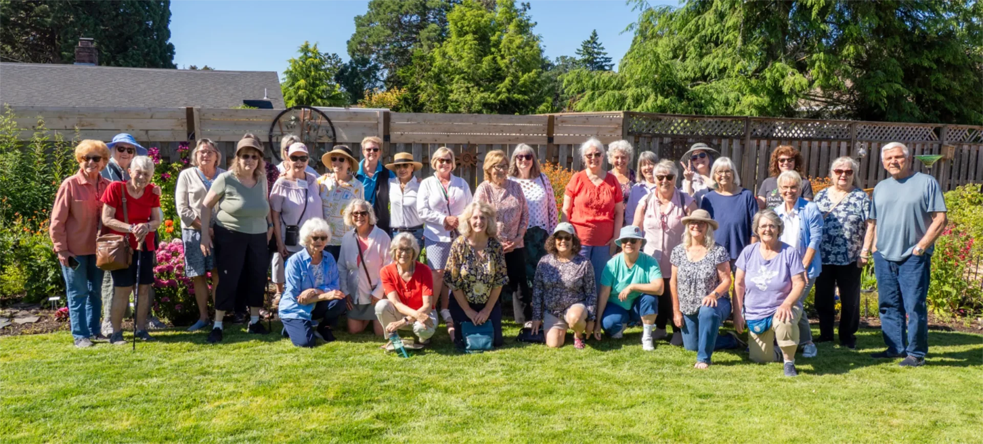 Pre-tour club member group image.